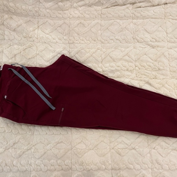 Figs Zamora Jogger Scrub Pants - Large, Burgundy - Picture 3 of 4